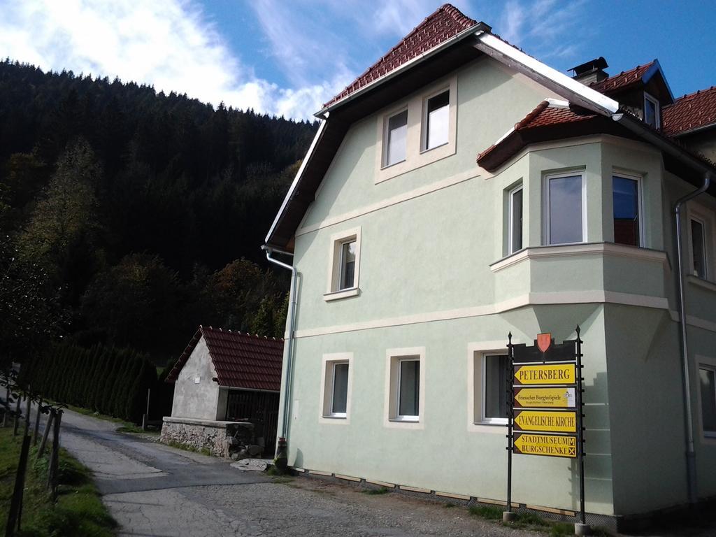 Hotel Lerchenhof Friesach  Esterno foto